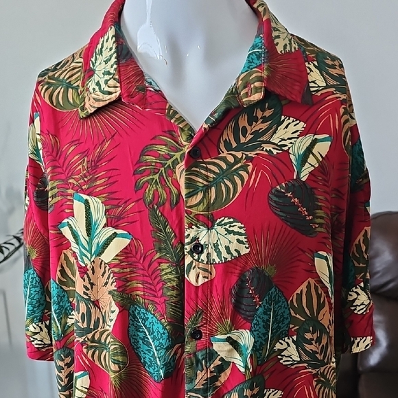 Tropical Red Leaf Print Shirt - Picture 3 of 8